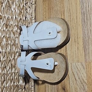 Women's sandal size 6 1/2, gray (looks more tan or cream) with gold buckle